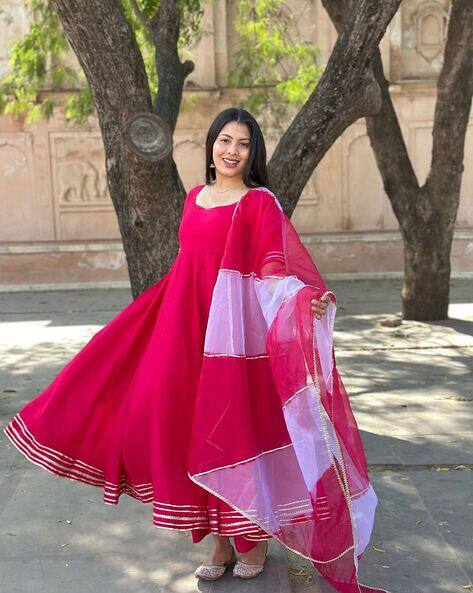 SVARAA Women Anarkali Kurta Suit Set with Striped Details