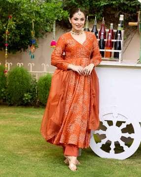 svaraa Women Printed Angrakha Kurta Suit Set-picture-18