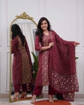svaraa Women Floral Print Anarkali Kurta Suit Set-picture-52