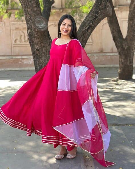 GOSRIKI Women Embellished Anarkali Kurta Suit Set
