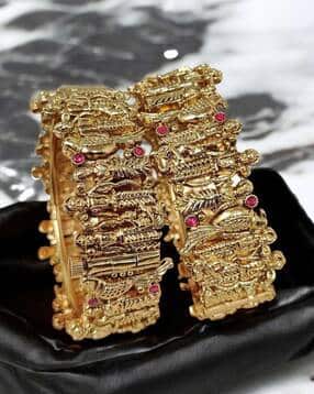 the pari Pack of 2 Women Gold-Plated Bangles with Lord Ram Sita Accent-picture-45