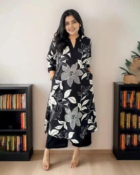 svaraa Women Floral Print Straight Kurta Set-picture-13