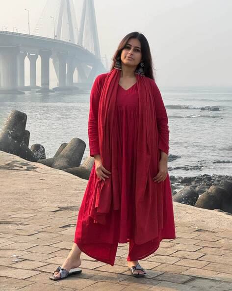 GOSRIKI Women Angrakha Kurta Set