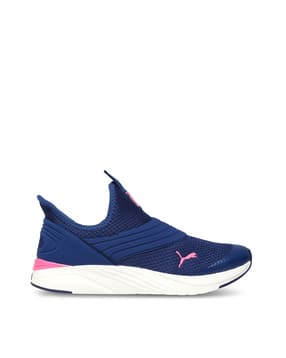 Women Slip-On Sports Shoes with Textile-image-40