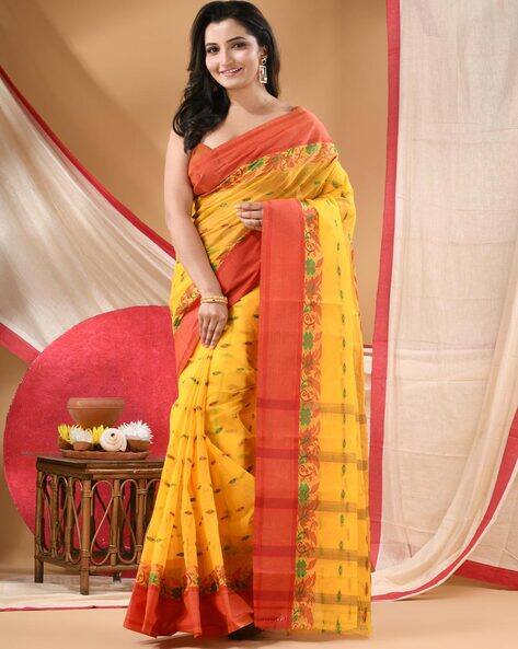 Desh Bidesh Women Floral Print Saree with Contrast Border