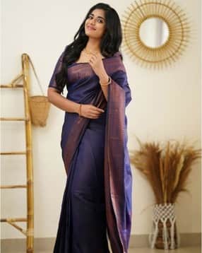 revangi Women Silk Saree with Contrast Border -picture-35