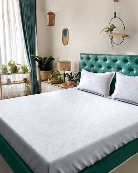 KLOTTHE 400 TC Printed Double King-Size Bedsheet with Pillow Covers