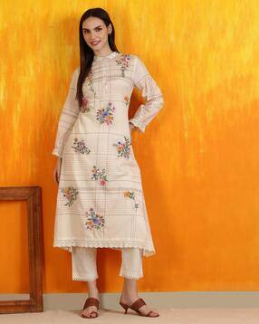 Women Embroidered A-Line Kurta with Insert Pockets-picture-49