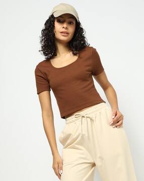 yousta Women Ribbed Scoop-Neck Crop Fit Top-picture-10