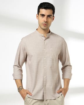 Men Checked Slim Fit Shirt with Patch Pocket