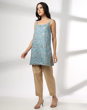 fusion Women Embellished Relaxed Fit Tunic-picture-12