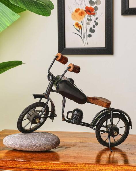 Sthula's Metal Moter Cycle Showpiece