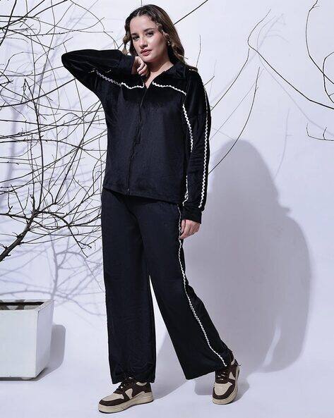 Buy NEUDIS Women 2-Piece Sweatshirt & Pants Set Online | Ajio.com