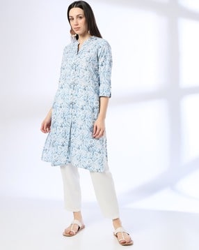 Women Printed Straight Kurta with Insert Pockets