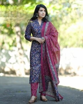 piludi Women Floral Print Straight Kurta with Pants & Dupatta Set-picture-46
