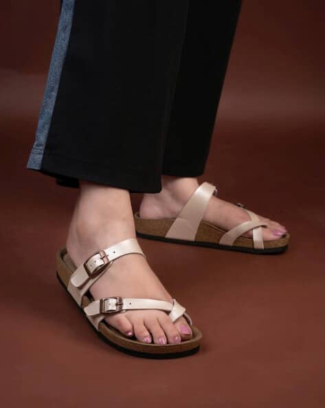 FENTACIA Women Toe-Ring Sandals with Buckle