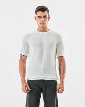 Men Cotton Textured T-shirt-image-16