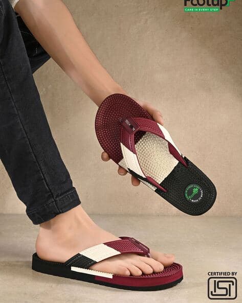 FOOT UP Men Colourblock T-Strap Flip-Flops