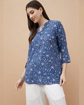 Women Printed No Darts Straight Kurti