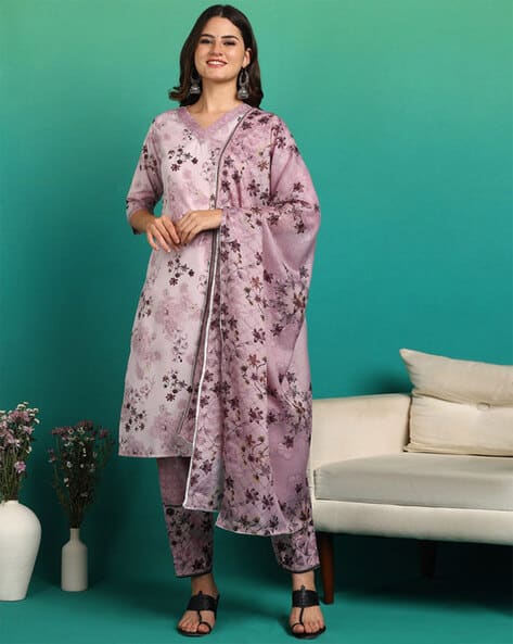 Revangi Women Floral Print Straight Kurta Set with Dupatta