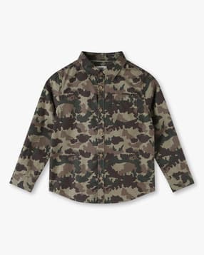 Boys Camouflage Print Relaxed Fit Shirt with Patch Pocket