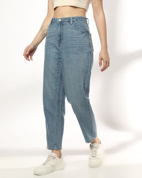 Women Lightly Washed Boyfriend Jeans