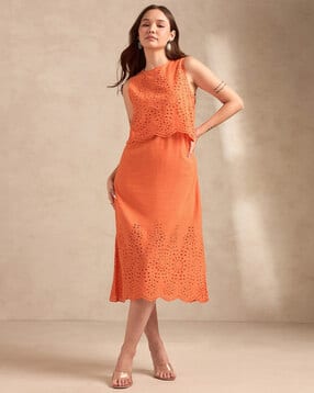 outzidr global Women Schiffili Embroidered Round-Neck A-Line Dress-picture-22