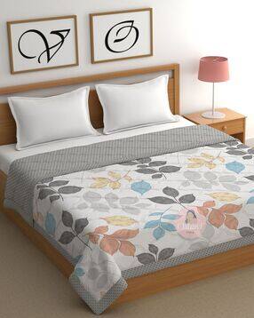 leaf print double bed comforter