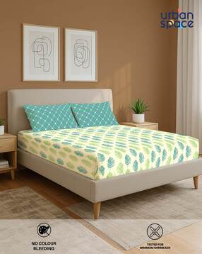 144 TC Leaf Print Double Size Bedsheet with Pillow Covers