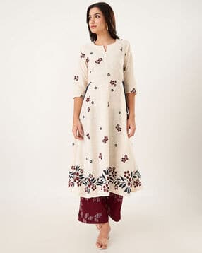 Women Floral Printed Kurta-image-1