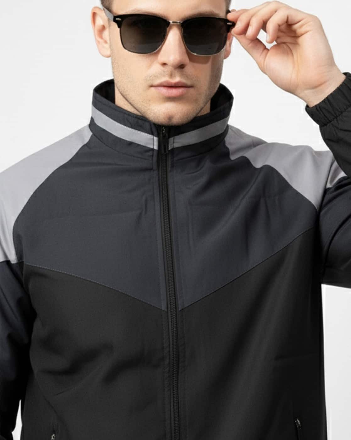Buy NEONOMAD Men Colourblock High-Neck Zip Online | Ajio.com