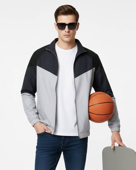 Buy NEONOMAD Men Colourblock High-Neck Zip Online | Ajio.com