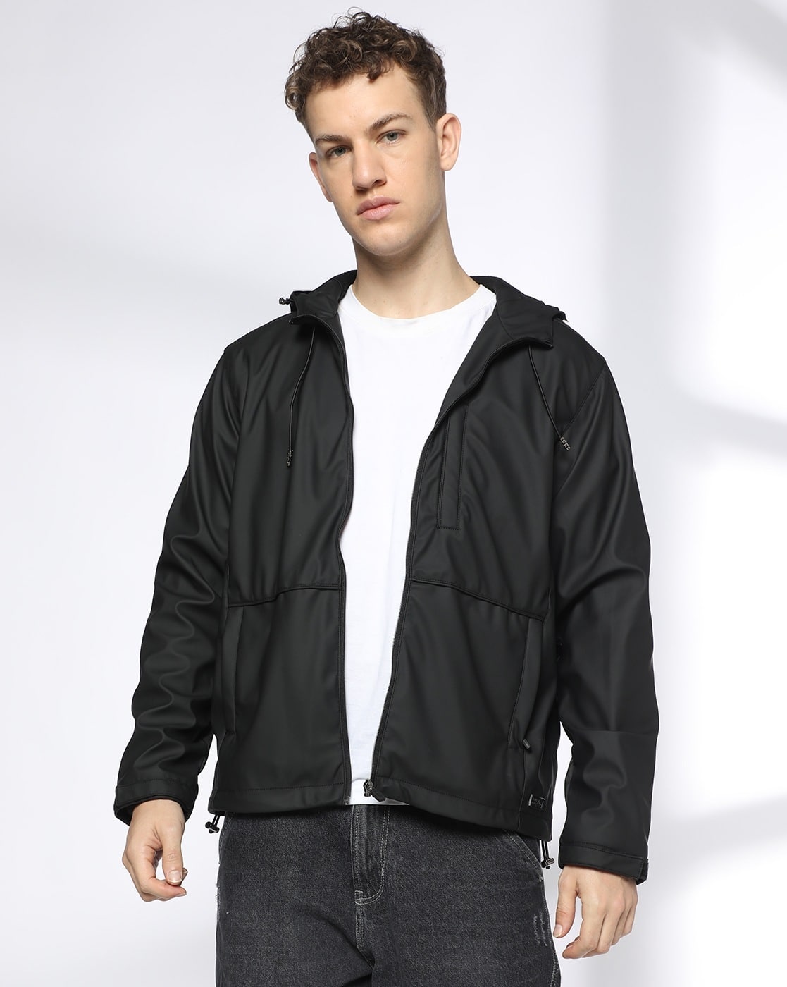 Buy DNMX Men Regular Fit Zip-Front Hoo Online | Ajio.com