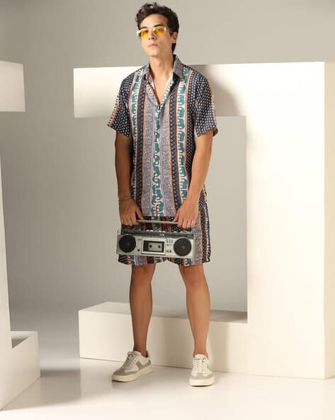 LERIYA FASHION Men Striped Regular Fit Bermudas
