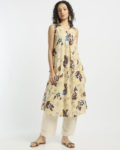Svrnaa by AZORTE Printed A-Line Sleevless Kurta