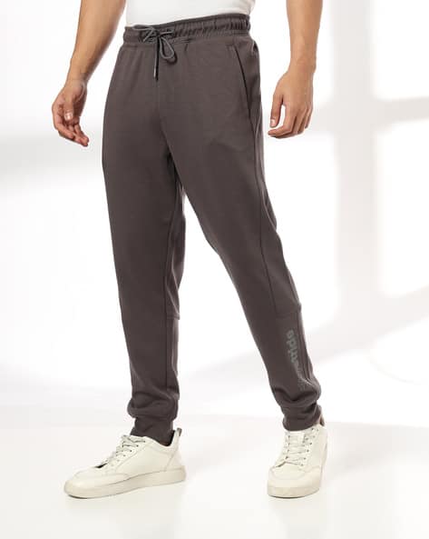 Teamspirit Men Regular Fit Panelled Joggers
