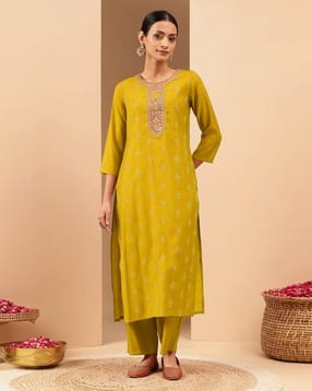 janasya Women Embellished Straight Kurta Pant Set-picture-8