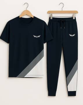Men Regular Fit Colour-block Tracksuit