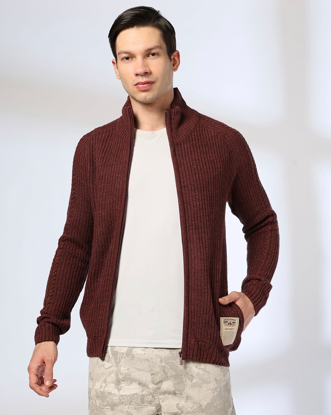 Buy DNMX Men Ribbed Regular Fit Zip-Fr Online | Ajio.com