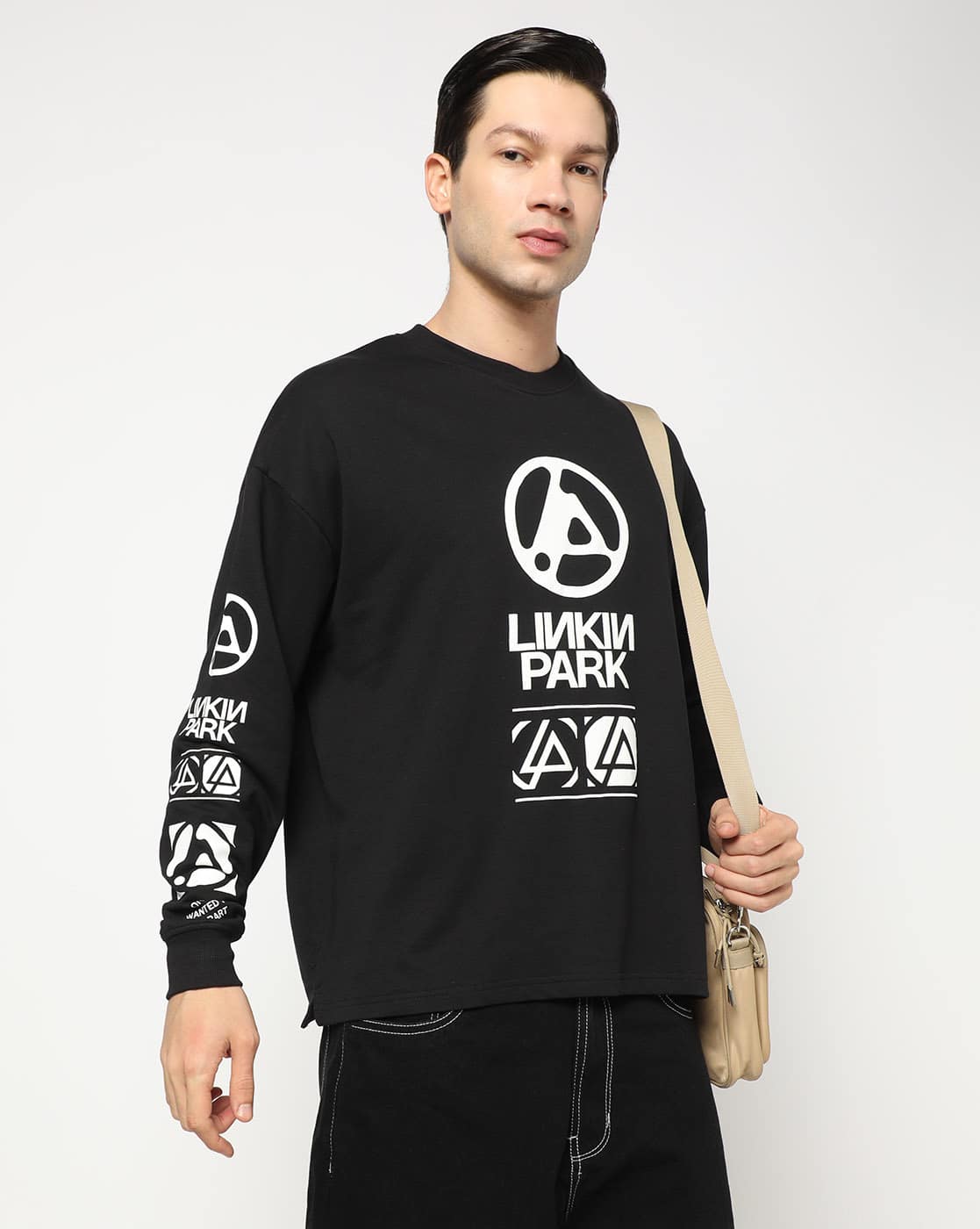 Buy Black Tshirts for Men by YOUSTA Online | Ajio.com