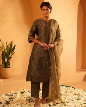 reemrasha Women Embroidered Kurta Suit Set-picture-47
