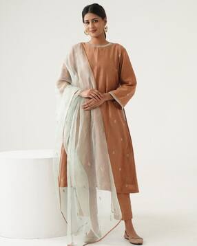 reemrasha Women Embroidered Kurta Suit Set-picture-33