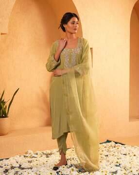 reemrasha Women Embroidered Kurta Suit Set-picture-34