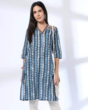 Women All-Over Print Straight Kurta with Insert Pocket