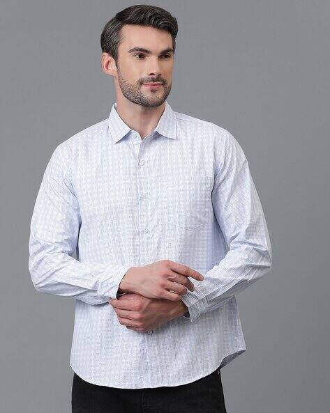 KOTTY Men Spread Collar Relaxed Fit Shirt