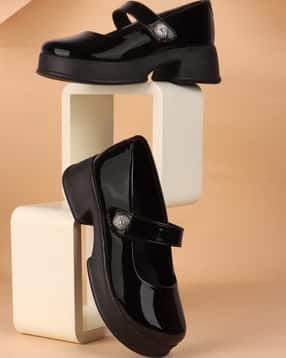 tryme Women Embellished Round-Toe Heeled Shoe-picture-16