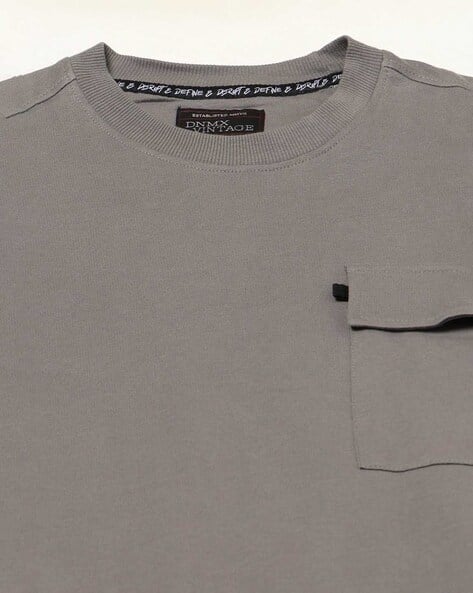 Buy DNMX Men Boxy Fit Crew-Neck T-Shir Online | Ajio.com