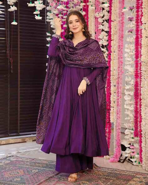 Nyrika Women Paisley Print Anarkali Kurta Set