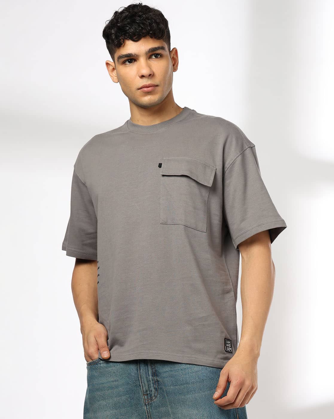 Buy DNMX Men Boxy Fit Crew-Neck T-Shir Online | Ajio.com