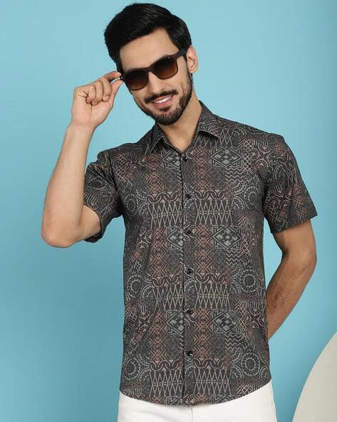 INDIAN NEEDLE Men Printed Regular Fit Shirt with Spread Collar